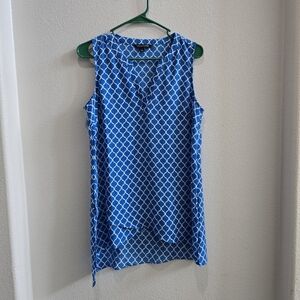Zac & rachel blue and white sleeveless blouse size small